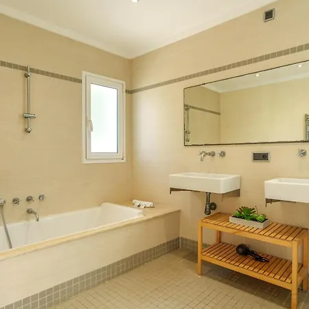 Miramar Manresa By Mallorca Selection *